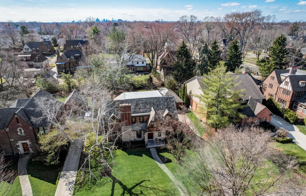 Why So Many Families Are Relocating to Grosse Pointe, Michigan